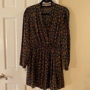 Rachel Roy long sleeve v neck dress